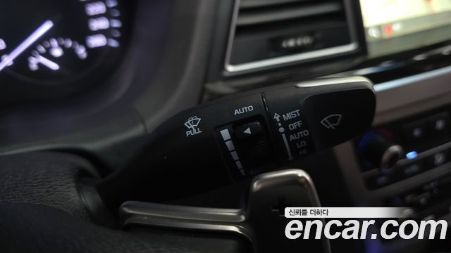 Genesis G80 3.8 GDI AWD Prestige 2018 — фото 32