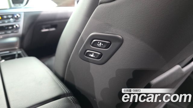 Genesis G80 3.8 GDI AWD Prestige 2018 — фото 33