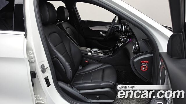 Mercedes-Benz C-Class (W205) C220 d 4MATIC 2020 — фото 26