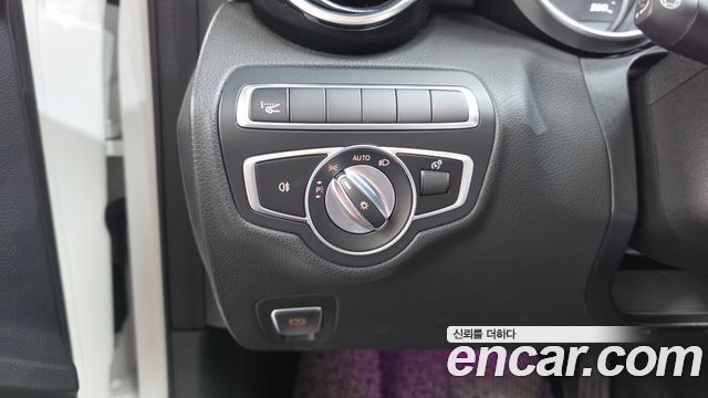 Mercedes-Benz C-Class (W205) C220 d 4MATIC 2020 — фото 28
