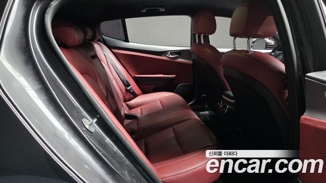 Kia Stinger 2.0 Turbo AWD Platinum 2020 — фото 11