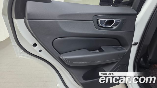 Volvo XC60 (II) B6 R-Design 2022 — фото 25