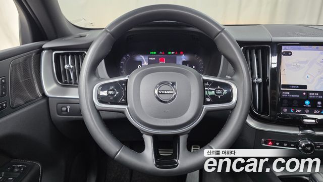 Volvo XC60 (II) B6 R-Design 2022 — фото 31