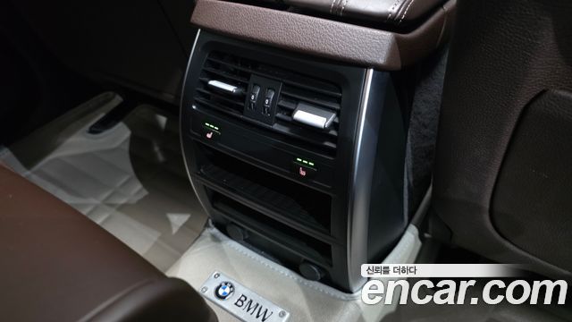 BMW 5 Series GT (F07) GT 30d xDrive 2016 — фото 31