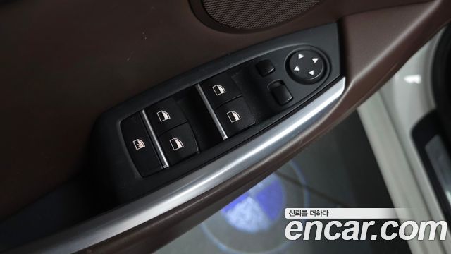 BMW 5 Series GT (F07) GT 30d xDrive 2016 — фото 35