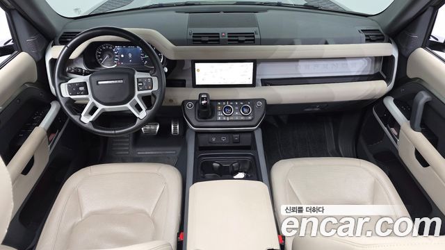 Land Rover Defender (L663) 110 D250 SE 2023 — фото 7