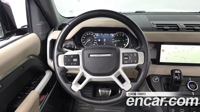 Land Rover Defender (L663) 110 D250 SE 2023 — фото 13