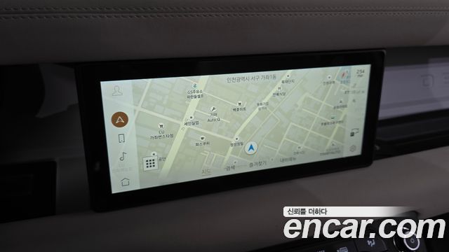 Land Rover Defender (L663) 110 D250 SE 2023 — фото 14