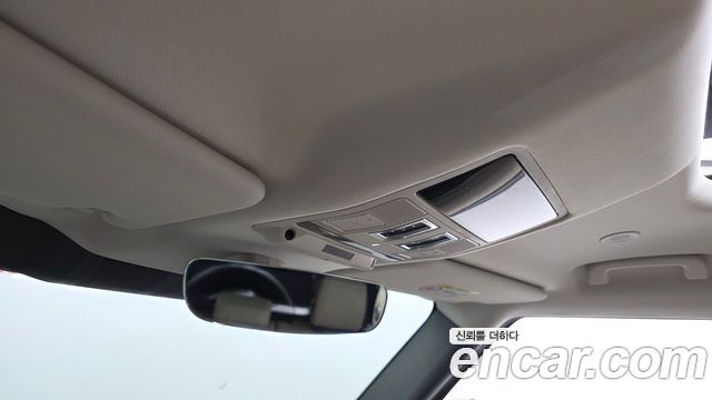 Land Rover Defender (L663) 110 D250 SE 2023 — фото 27
