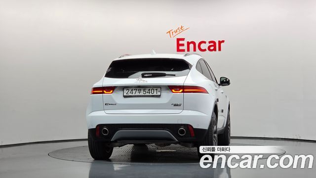 Jaguar E-PACE P250 SE 2019 — фото 4