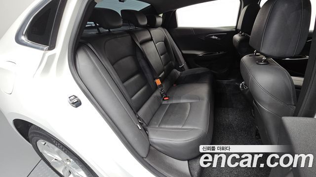 Chevrolet Malibu 1.3 Turbo Premier 2019 — фото 11