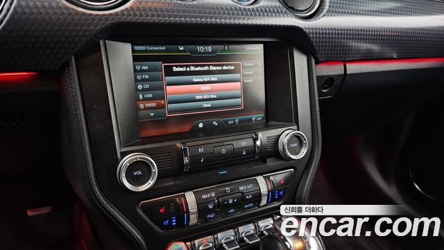 Ford Mustang Coupe 2015 — фото 17