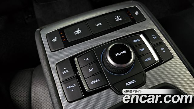 Genesis G80 3.3 GDI Luxury 2018 — фото 19