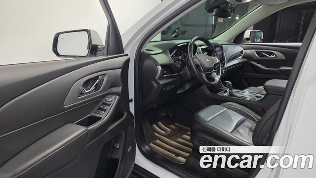 Chevrolet Traverse 3.6 AWD LT Leather Premium 2019 — фото 10