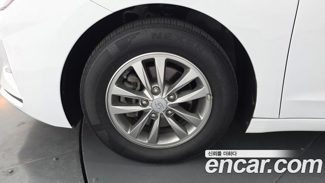 Hyundai Avante (AD) 1.6 Smart 2020 — фото 5