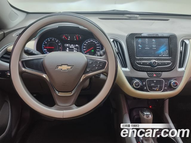 Chevrolet Malibu 1.5 Turbo LS Deluxe 2017 — фото 15