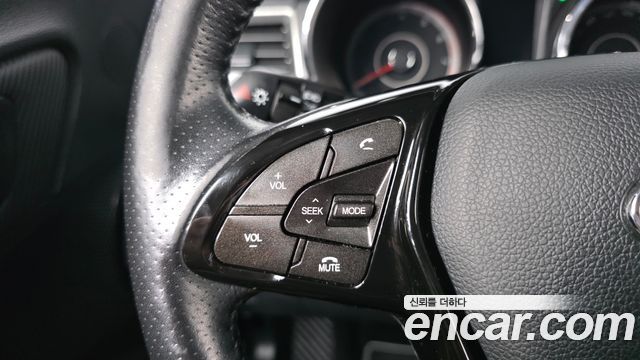 KG Mobility (SsangYong) Tivoli Armor Gear Edition 2WD 2018 — фото 30