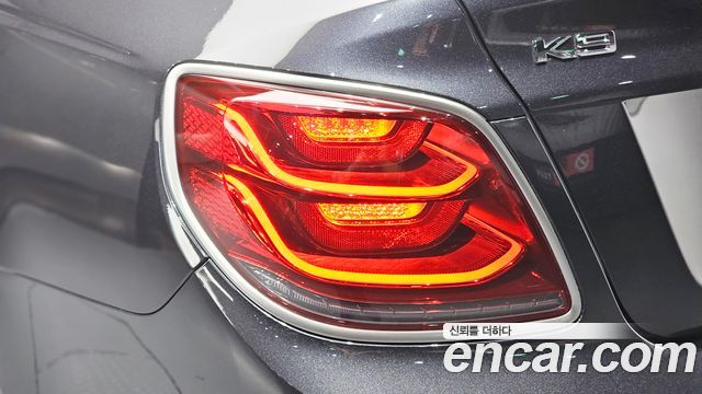 Kia K9 3.8 GDI AWD PlatinumⅡ 2019 — фото 29
