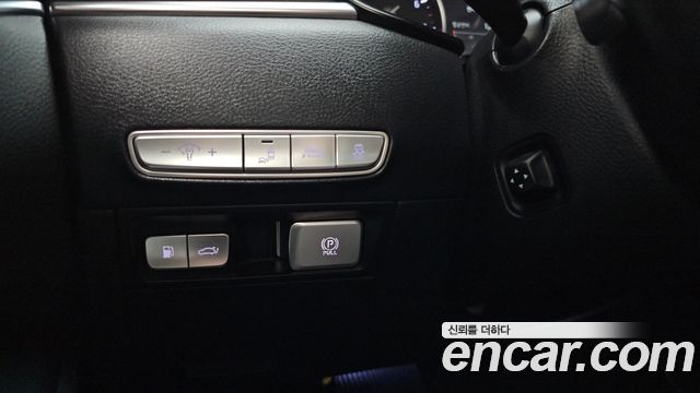 Kia K9 3.8 GDI AWD PlatinumⅡ 2019 — фото 33