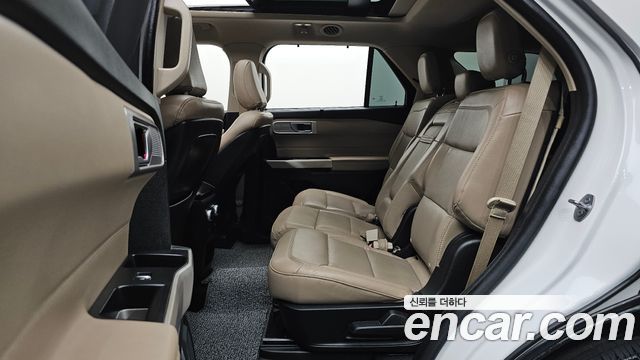 Ford Explorer (VI) 2.3 LimIted 4WD 2020 — фото 11