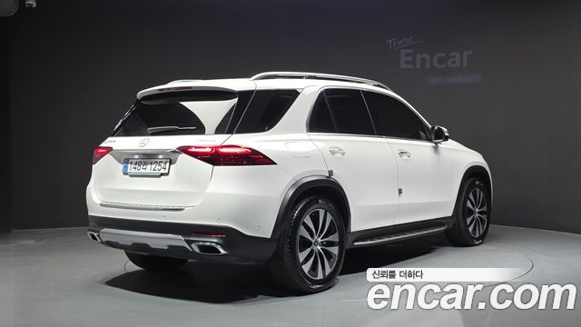 Mercedes-Benz GLE-Class (W167) GLE300d 4MATIC 2023 — фото 2