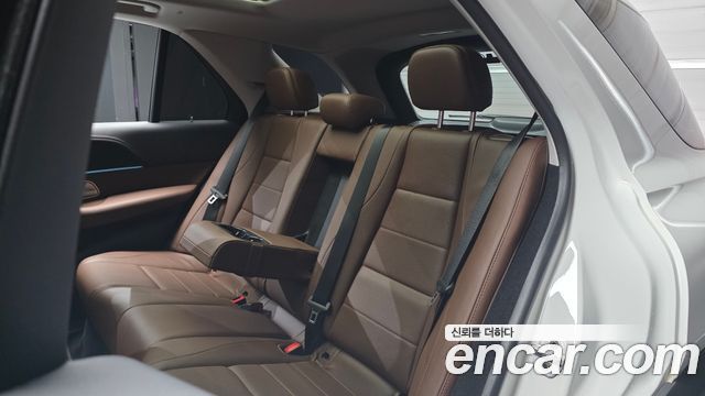 Mercedes-Benz GLE-Class (W167) GLE300d 4MATIC 2023 — фото 16