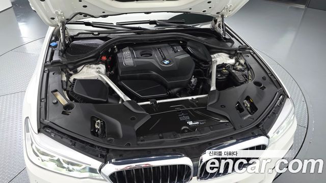 BMW 5 Series (G30) 530i M Sport Package 2018 — фото 6