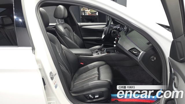 BMW 5 Series (G30) 530i M Sport Package 2018 — фото 11
