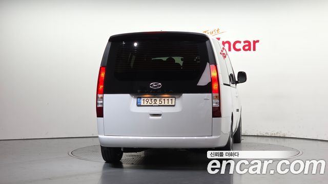 Hyundai Staria 4WD Tourer 9-Seater Modern 2023 — фото 4