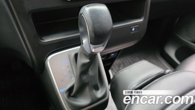 Hyundai Staria 4WD Tourer 9-Seater Modern 2023 — фото 9