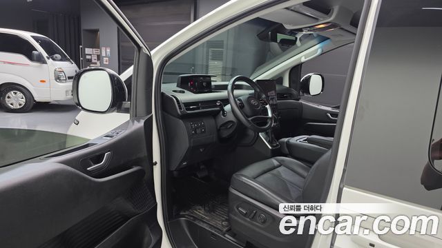 Hyundai Staria 4WD Tourer 9-Seater Modern 2023 — фото 10