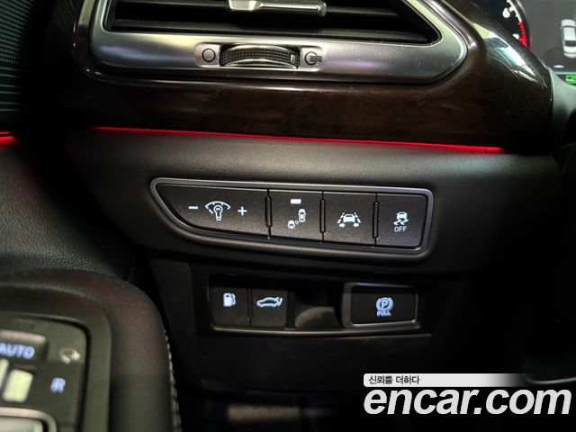 Genesis EQ900 3.8 GDI AWD Premium Luxury 2018 — фото 16