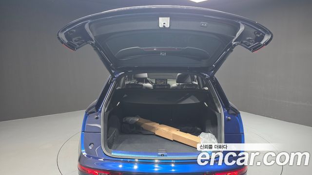 Audi Q5 (FY) 45 TFSI Quattro Premium 2022 — фото 17