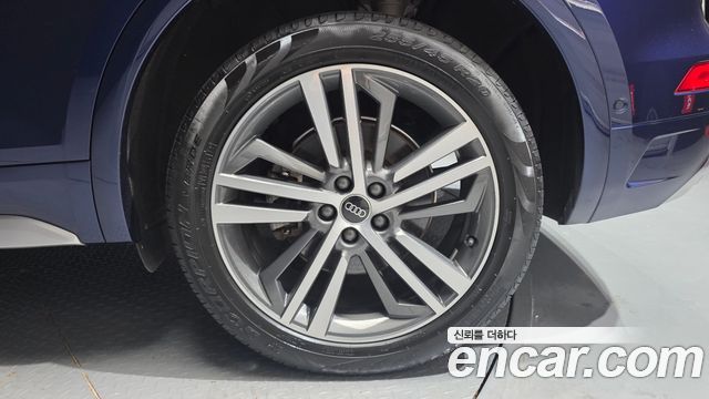 Audi Q5 (FY) 45 TFSI Quattro Premium 2022 — фото 21