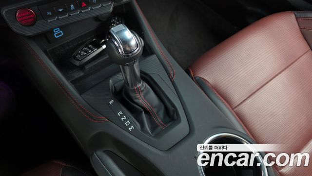 Ford Mustang (VII) 2.3 EcoBoost Premium Coupe 2024 — фото 9