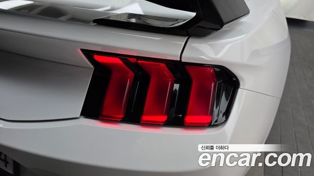 Ford Mustang (VII) 2.3 EcoBoost Premium Coupe 2024 — фото 29