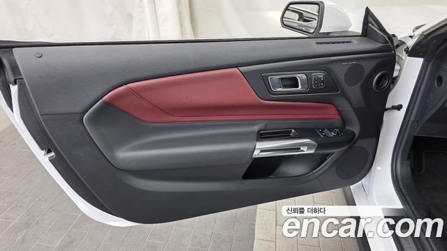 Ford Mustang (VII) 2.3 EcoBoost Premium Coupe 2024 — фото 30