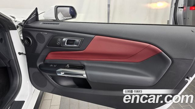 Ford Mustang (VII) 2.3 EcoBoost Premium Coupe 2024 — фото 31