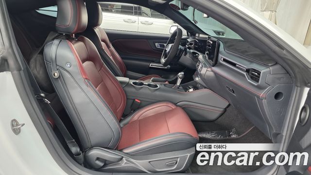 Ford Mustang (VII) 2.3 EcoBoost Premium Coupe 2024 — фото 32