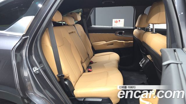 Kia Sorento (IV) Gasoline 2.5T 2WD Noblesse 2023 — фото 12