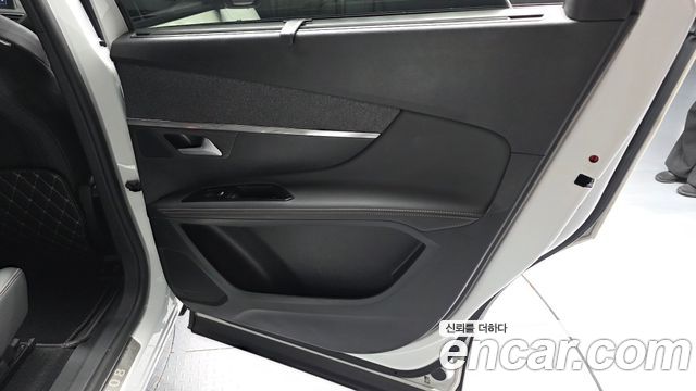 Peugeot 5008 (II) 1.5 BlueHDi GT Line 2021 — фото 25
