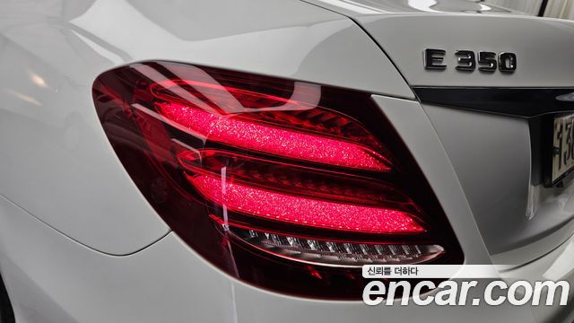 Mercedes-Benz E-Class (W213) E350 4MATIC AMG Line 2019 — фото 23