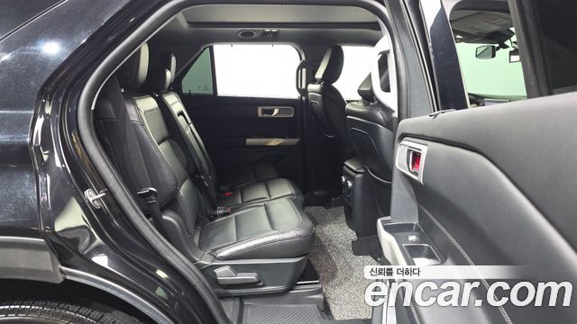 Ford Explorer (VI) 2.3 LimIted 4WD 2020 — фото 12