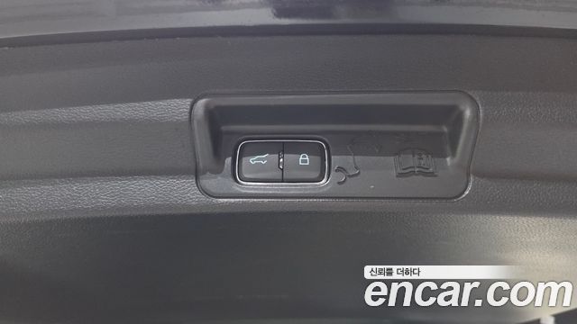 Ford Explorer (VI) 2.3 LimIted 4WD 2020 — фото 31