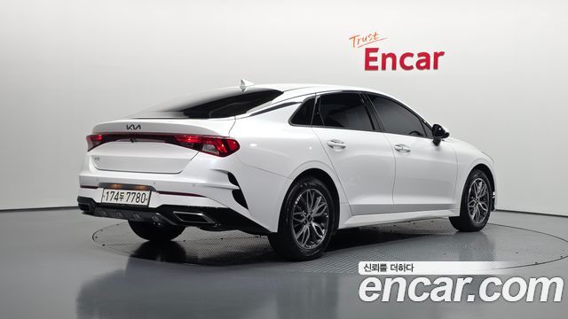 Kia K5 (III) 2.0 Prestige 2023 — фото 2