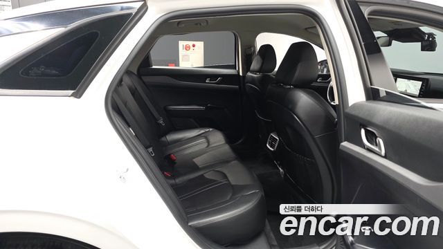 Kia K5 (III) 2.0 Prestige 2023 — фото 12