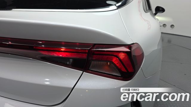 Kia K5 (III) 2.0 Prestige 2023 — фото 23