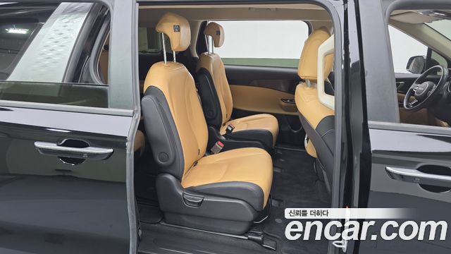 Kia Carnival (IV) Diesel 9-Seater Prestige 2023 — фото 11