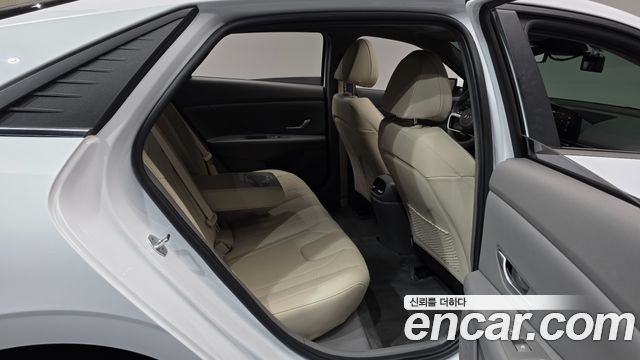 Hyundai Avante (CN7) 1.6 Inspiration 2023 — фото 12