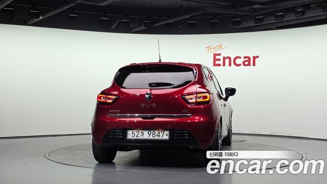 Renault Korea Clio Intens 2018 — фото 4